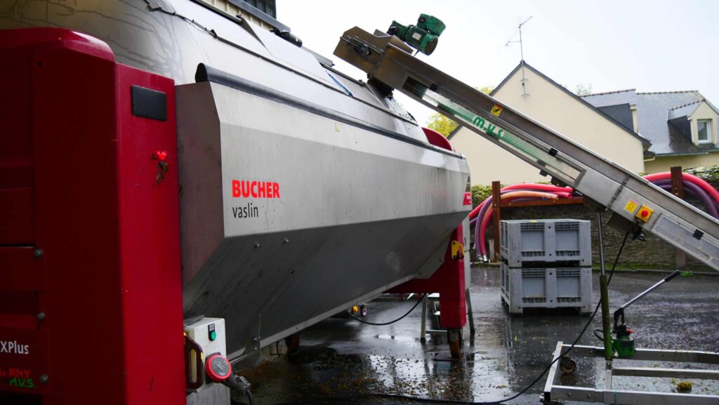 pressoir bucher vaslin en vérification pendant les mortes saisons